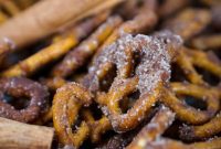 Golden Cinnamon Knots