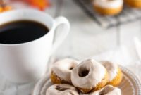 Spiced Pumpkin Cream Cheese Donuts
