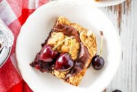 Sweet Cherry Crumble Bars